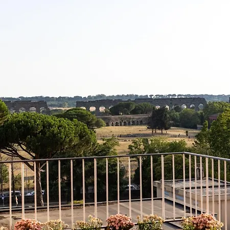 The View All'acquedotto Bed and Breakfast